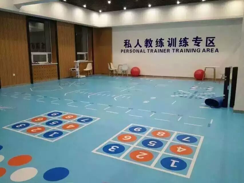 如何分辨PVC地板的優(yōu)劣